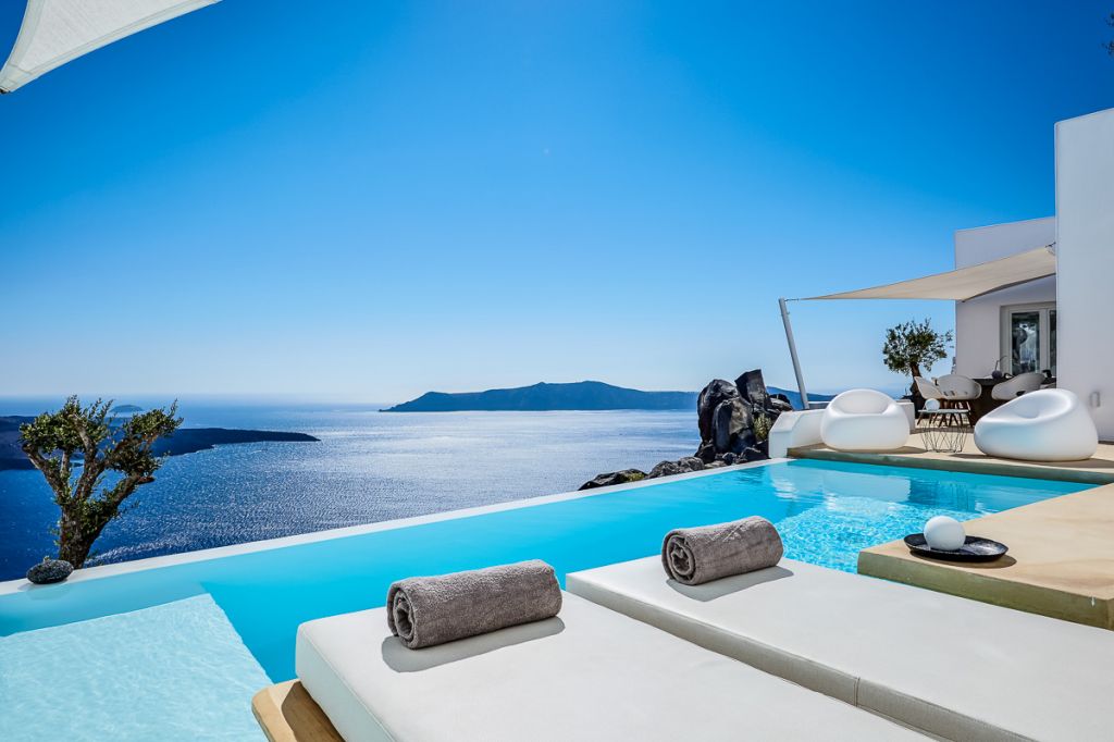 Villa Etheras Santorini