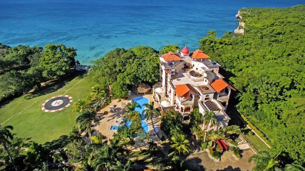 Balaji Palace at Playa Grande