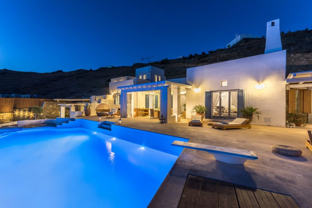 BluEros Villa Syros