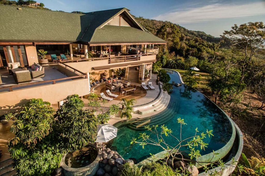 Pool at Villa Nimbu