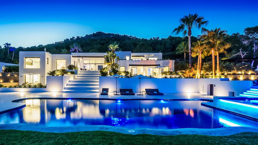 Pool at Villa Anna in Ibiza