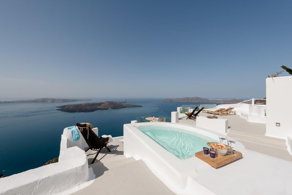 Honeymoon Suite at Cocoon Suites Santorini