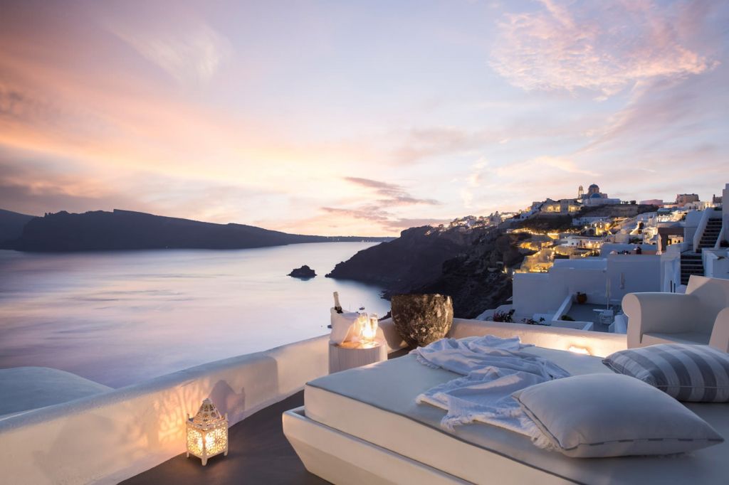 Honeymoon Suite at Kirini Santorini