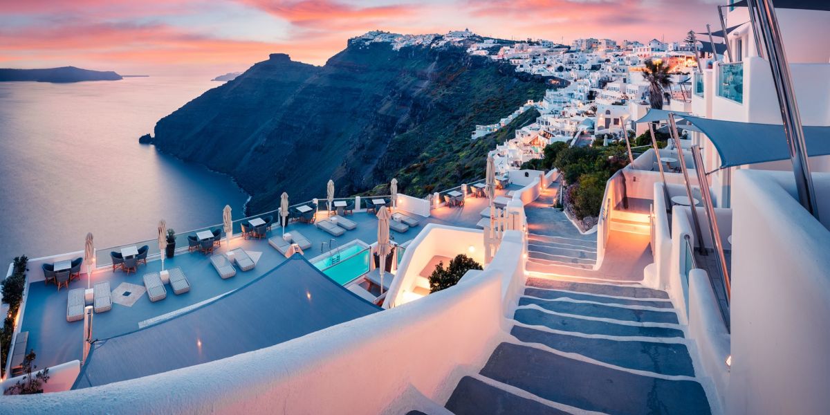 The ultimate romantic getaway! Honeymoon in Santorini, Greec