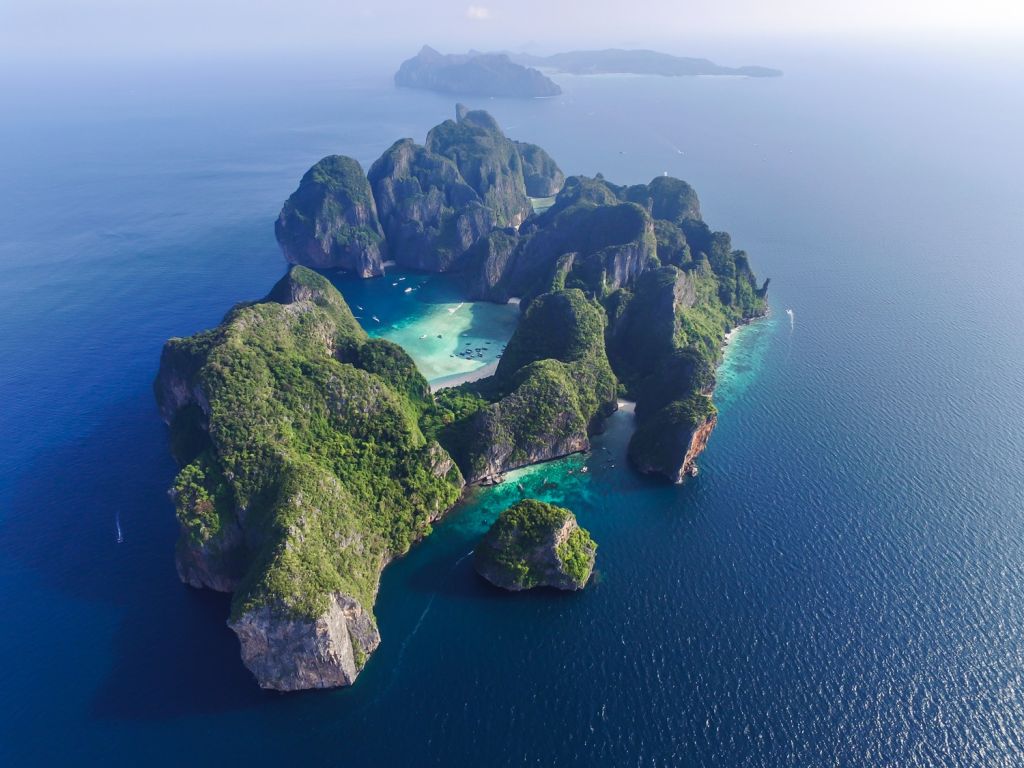 The 10 best dive sites in Asia