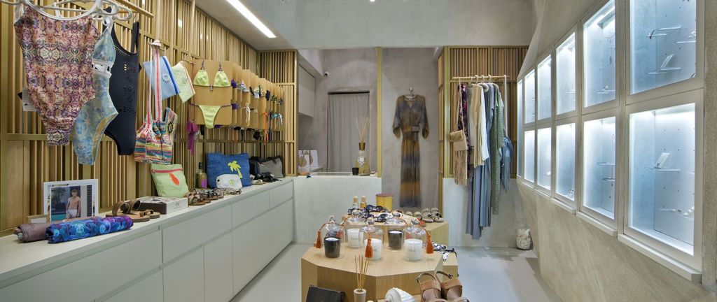 Retail Therapy: A List of the Best Shops in Mykonos (2023) - Framey