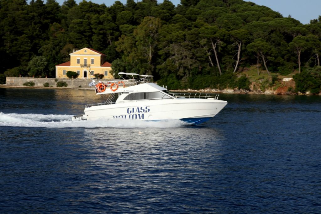 Glass bottom boats