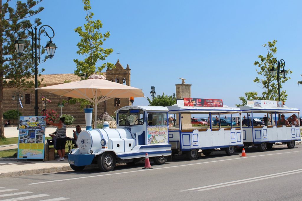 Sightseeing with a train - Zante