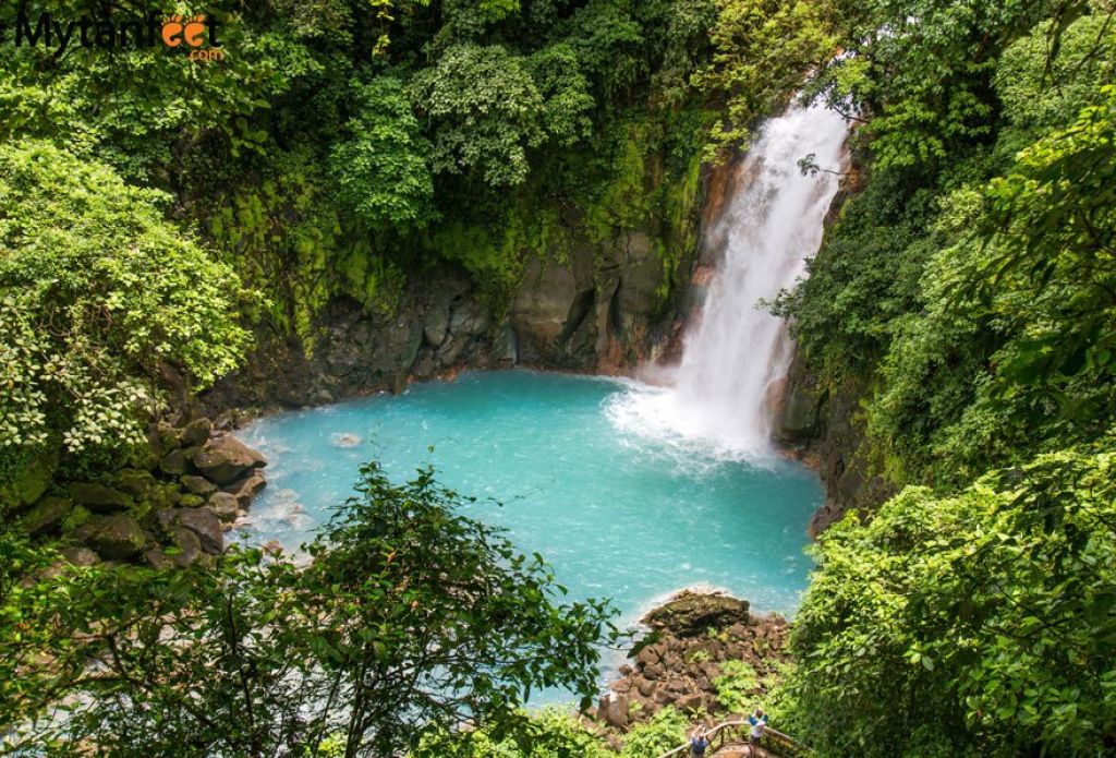 The Rio Celeste Waterfall & Lagoon Hike