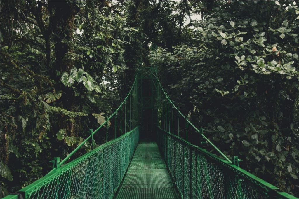 hiking costa rica