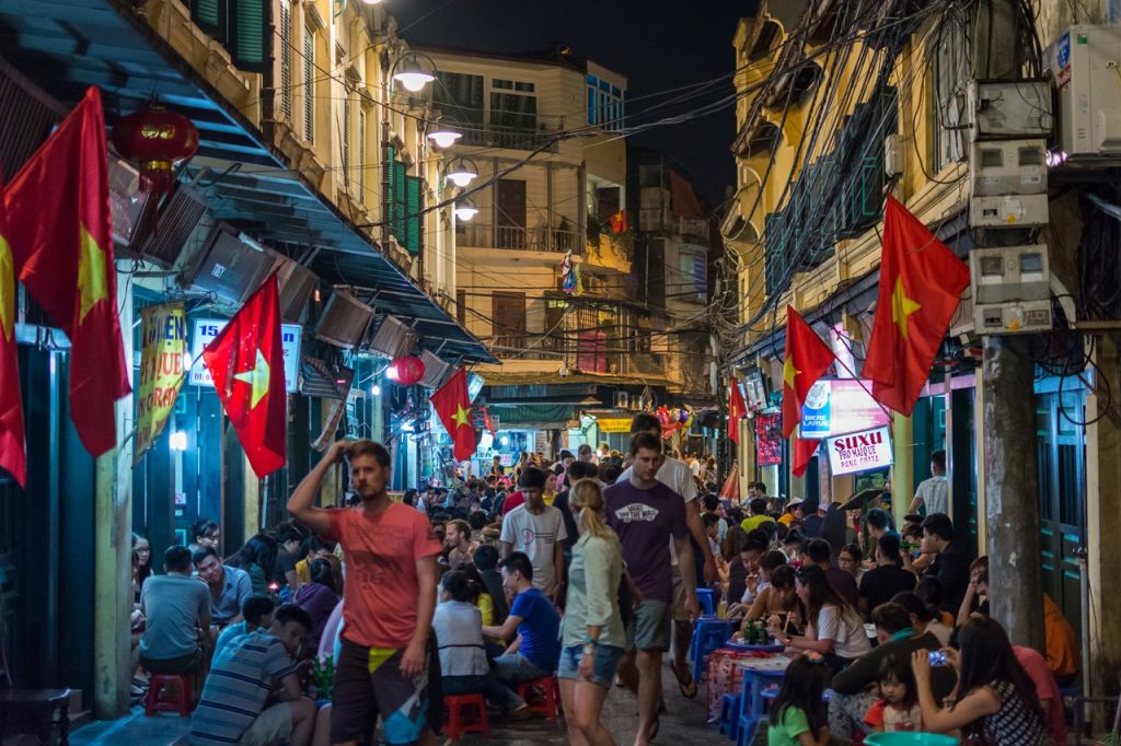 nightlife in Vietnam