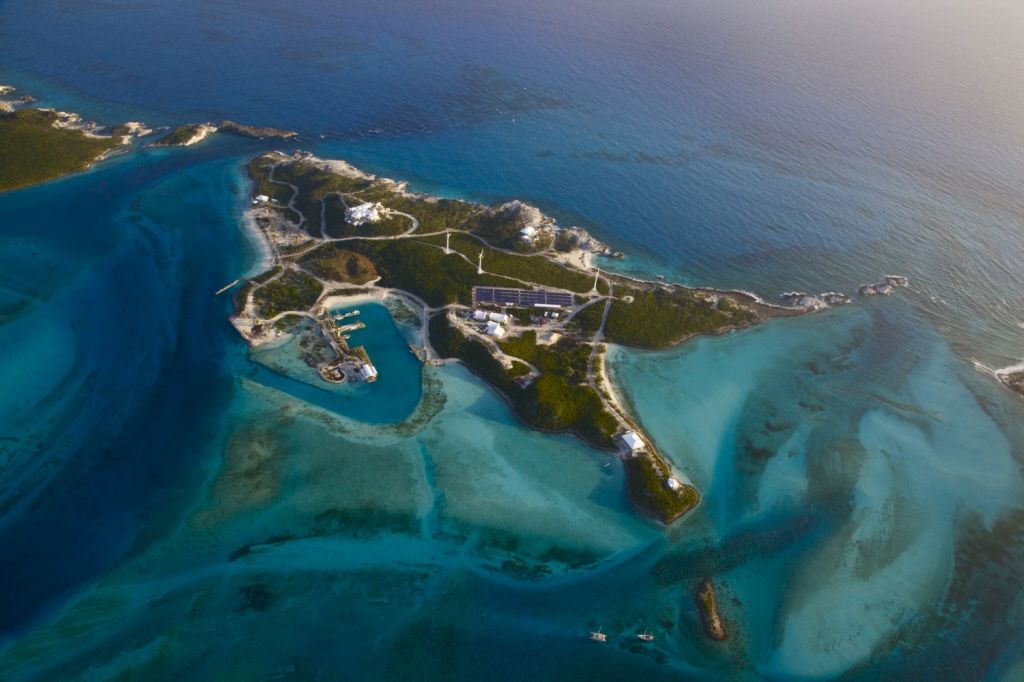 Over Yonder Cay Bahamas panoramic