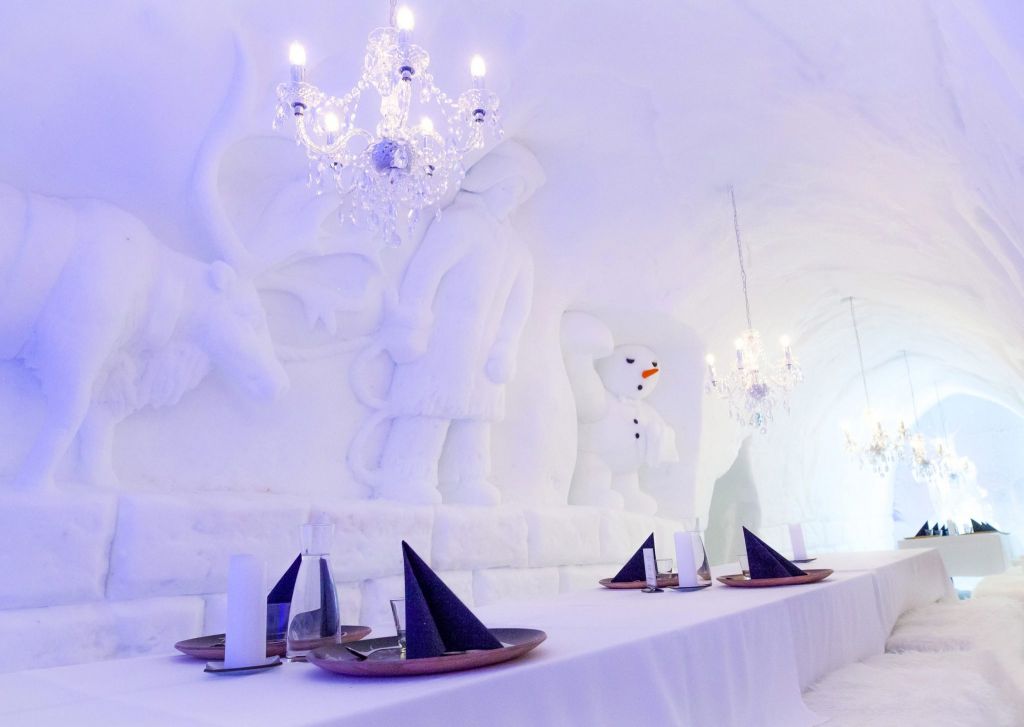 Snowman World Ice Restaurant 1