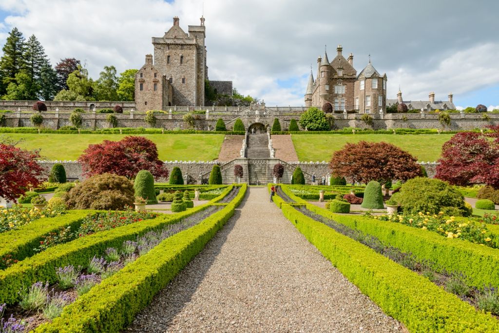 Drummond Castle Gardens