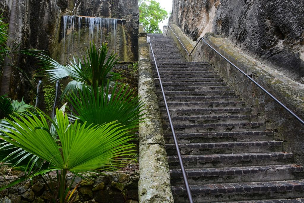 Queen's staircase Bahamas