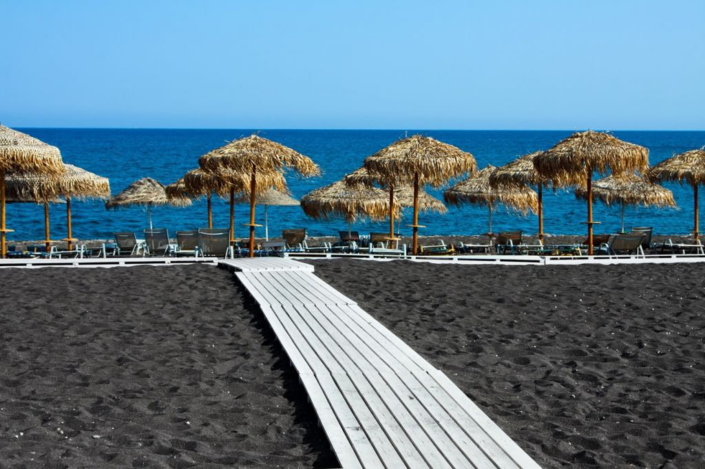 black beach Santorini