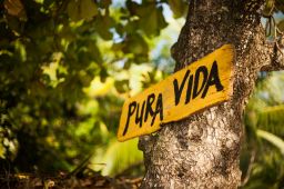 Live the “Pura Vida” in Costa Rica 1